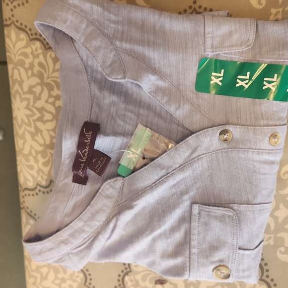 Tunic - Picture 4 of 4